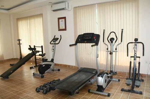 United-21 Grassland Otel Bagori Dış mekan fotoğraf