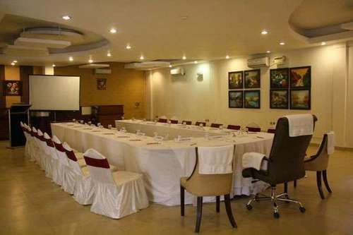 United-21 Grassland Otel Bagori Dış mekan fotoğraf