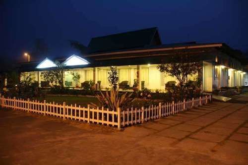 United-21 Grassland Otel Bagori Dış mekan fotoğraf